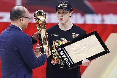 开云-【2021中国篮球最佳阵容】杜锋挂帅 周琦郭艾伦领衔