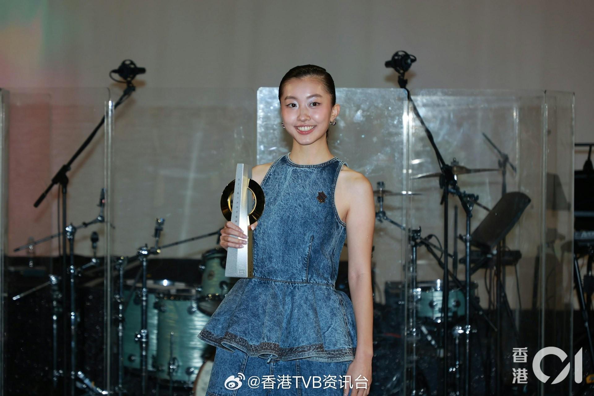 开云体育-陈奕迅女儿陈康堤承认与香港网球一哥黄泽林恋爱:是家人介绍的